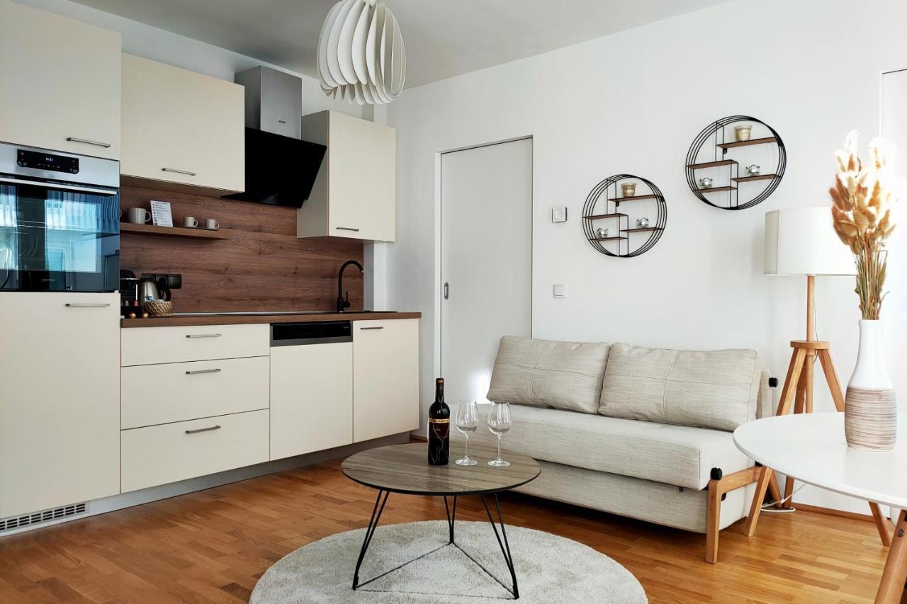 Luma Apartment Near Schoenbrunn With Parking Viena Exterior foto